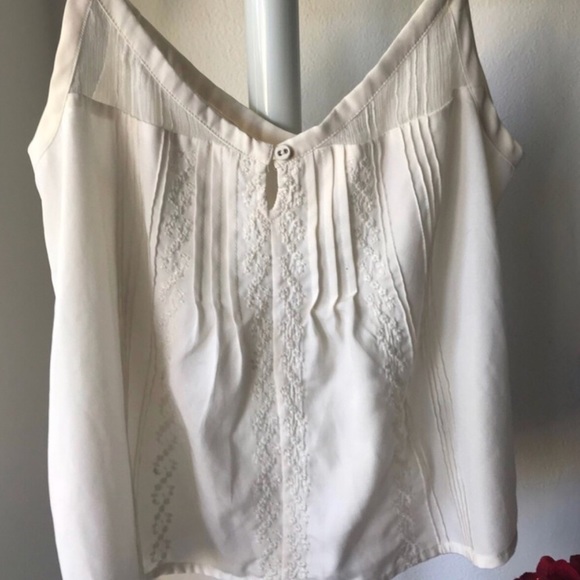 Urban Outfitters Tops - Cream cute tank